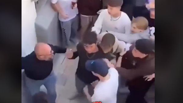 لقطة من الشجار