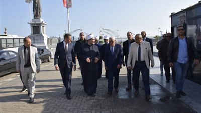 وزير الأوقاف ومفتي الجمهورية ومحافظ بورسعيد يتفقدون ساحة مصر والممشى السياحي الجديد|صور 