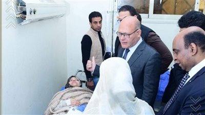 خروج 12 مصابًا في انقلاب أتوبيس مدرسي خاص عقب تماثلهم للشفاء بمستشفى سوهاج الجامعي