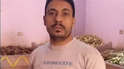 البصل بـ15 جنيها.. تاجر خضار بالمنوفية يخفض الأسعار للنصف: بنكسب مش بنخسر | بث مباشر