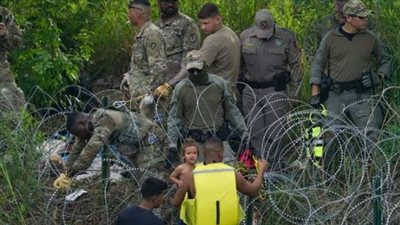 القضاء الأمريكي يهدد بمحاكمة ولاية تكساس حال تطبيق قانون جديد يقضي بالقبض على المهاجرين