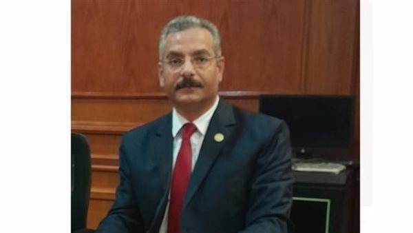  الدكتور أحمد عبدالرشيد