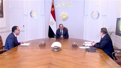 الرئيس السيسي يوجه بتوفير مستلزمات الإنتاج وجذب المزيد من الاستثمارات الأجنبية | بث مباشر 