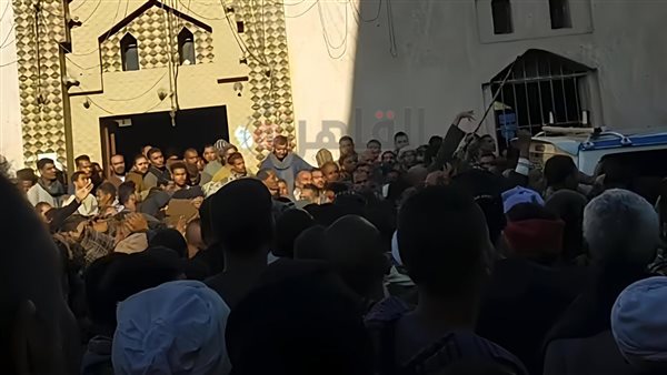 تشييع جثماني عروسين