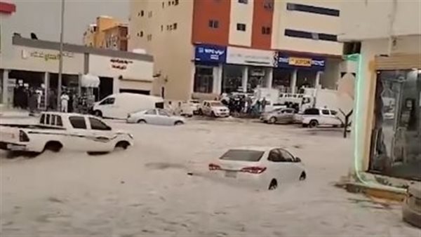 عاصفة ثلجية في السعودية 