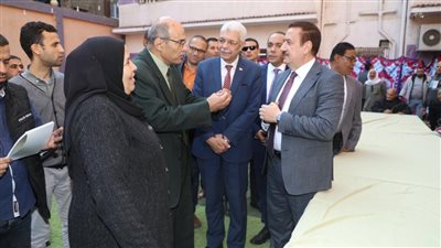محافظ المنوفية: 50 ألف جنيه ومواد غذائية وقوافل طبية لمؤسسة الرعاية بمنوف