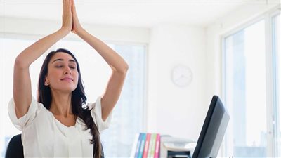 طبيب يوجه نصيحة لمختلف الفئات العمرية للحفاظ على الصحة في العام الجديد