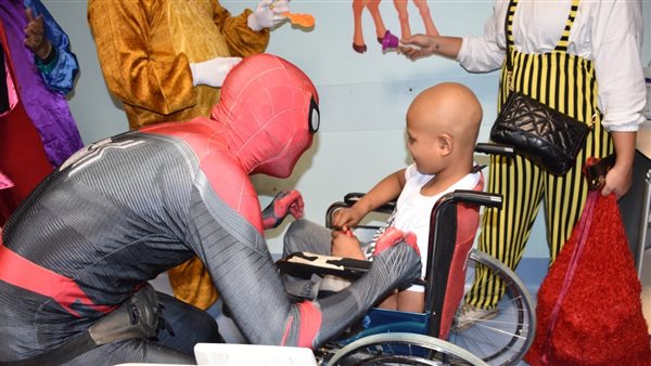 سبايدر مان يدعم الأطفال