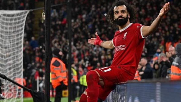 محمد صلاح يحتفل بالسنة