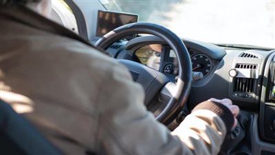 دراسة: بعض الأدوية تضر بمهارات القيادة بين كبار السن