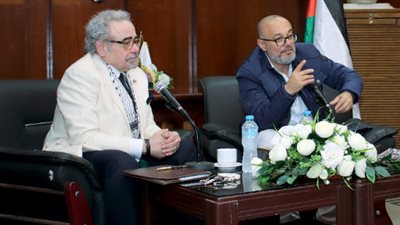 الأمين العام لاتحاد كتاب مصر: القضية الفلسطينية قضية حق ولنا موقف من التطبيع المجاني