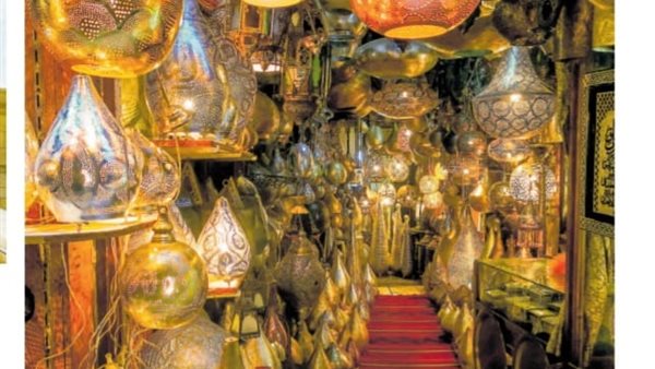 مواقع أسترالية تلقي