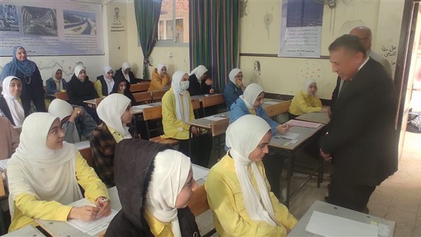 امتحانات الفصل الدراسي