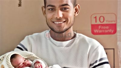 ولادة عبر واتساب.. طالب يولد جارته إلكترونيًا على كشاف هاتفه بقنا