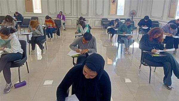 طلاب جامعة القاهرة
