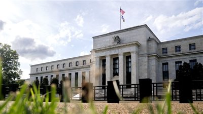 الفيدرالي الأمريكي يثبت أسعار الفائدة للمرة الثالثة على التوالي