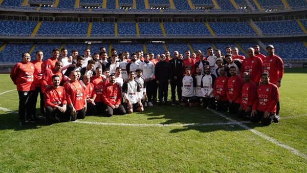 الرئيس السيسي ومنتخب