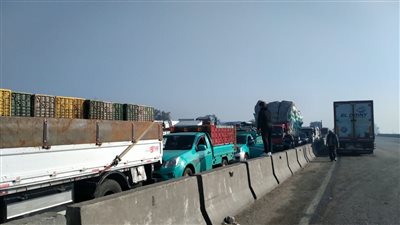 غلق الطريق الإقليمي بالمنوفية بسبب الشبورة المائية | صور