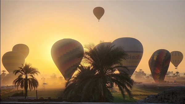 البالون الطائر بالأقصر