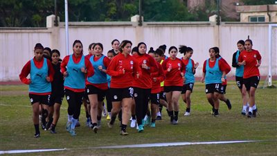 بعثة منتخب الناشئات تغادر الكاميرون عائدة إلى القاهرة فجر الغد