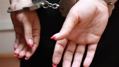 إخلاء سبيل شقيقة مطرب شعبي شهير 