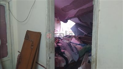 الناس بقت في الشارع.. 8 صور ترصد آثار انفجار أنبوبة في عقار بعين شمس | صور 