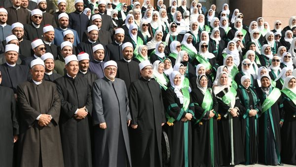 وزير الأوقاف خلال