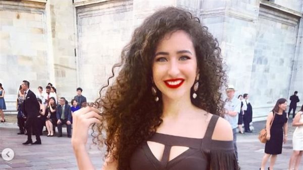 غادة والي مصممة الجرافيك