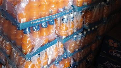 قبل بيعها بالأسواق.. ضبط 1200 زجاجة عصير مجهولة المصدر في الغربية 