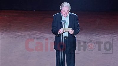 حسين فهمي بحفل جوائز ساويرس الثقافية: بالفن والأدب بنعرف تاريخنا ونقرأ المستقبل