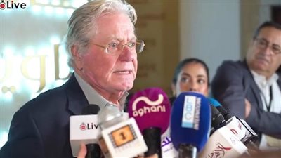 حسين فهمي: عائلة ساويرس مهتمة بارتقاء الثقافة.. وضروري الاهتمام بوعي الشباب