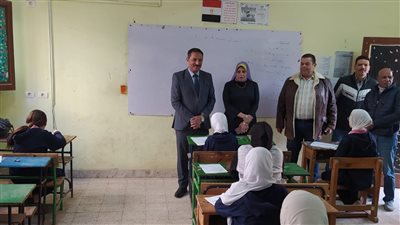 في أول أيام الامتحانات.. تعليم الجيزة تشدد على تنظيم دخول وخروج الطلاب 