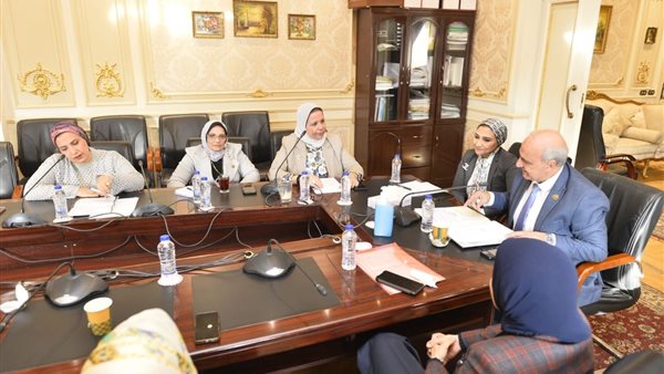 لجنة التعليم في مجلس