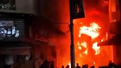 حريق هائل يلتهم محل ملابس ويمتد إلى آخر بالمنصورة.. وتحرك عاجل من الحماية المدنية