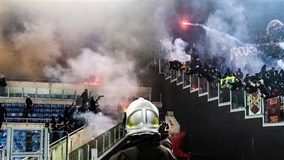 في مباراة عنيفة جماهيريًا.. لاتسيو يتأهل لنصف نهائي كأس إيطاليا بعد الفوز على روما
