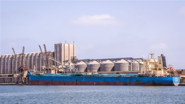 ميناء دمياط