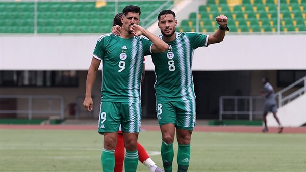 لاعبو منتخب الجزائر