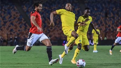 محمد هاني يقود الجبهة اليمنى لـ منتخب مصر أمام موزمبيق وفتوح في اليسرى 