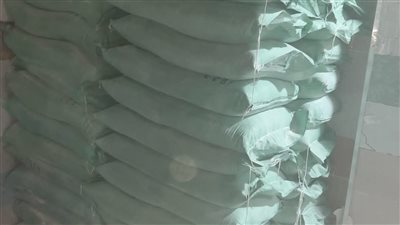 التحفظ على 10 أطنان مكرونة و140 علبة سجائر في القليوبية