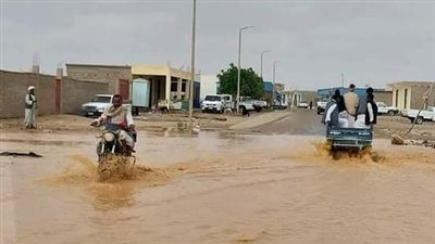 أمطار متفاوتة الشدة بحلايب جنوب البحر الأحمر| صور