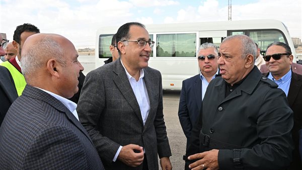 رئيس الوزراء خلال