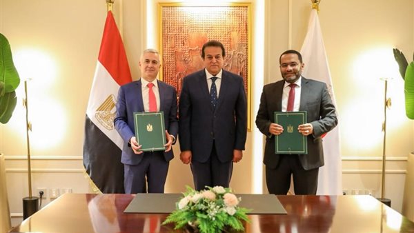 جانب من التوقيغ