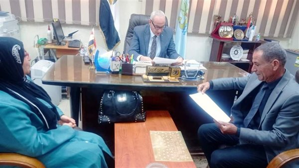 مسؤولو محو الأمية