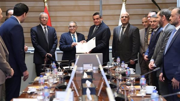 جانب من التسليم 