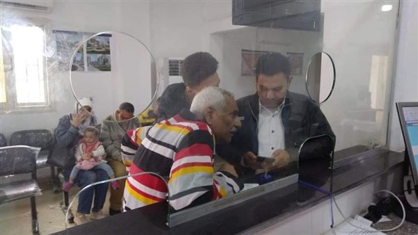 تقديم المواطنين أوراق