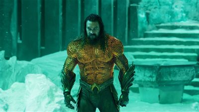 بطل فيلم Aquaman.. جيسون موموا يعيش في الشارع بعد طلاقه من زوجته السابقة ليزا بونيت