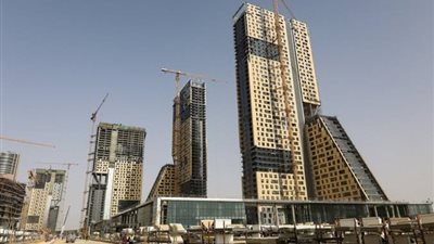 وزير الإسكان: 6 مليارات دولار عوائد استثمارية مستهدفة بعد تسويق منطقة الأعمال المركزية بالعاصمة الإدارية