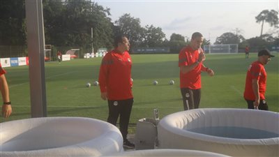 أجهزة استشفاء خاصة بمعسكر منتخب مصر للمشاركة في أمم إفريقيا| صور