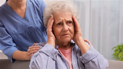  4 عادات يومية تساهم في الإصابة بالخرف.. تعرف عليها