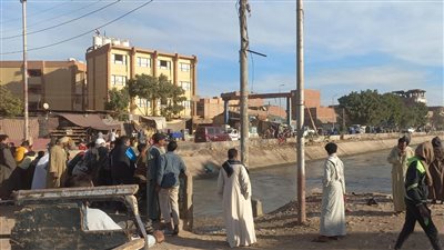 بعد غيابه يومين.. الإنقاذ النهري يبحث عن طفل غريق في مياه ترعة كاسل بكوم أمبو